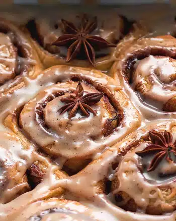 Chai Cinnamon Rolls