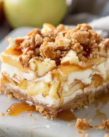Classic Apple Cheesecake Bars