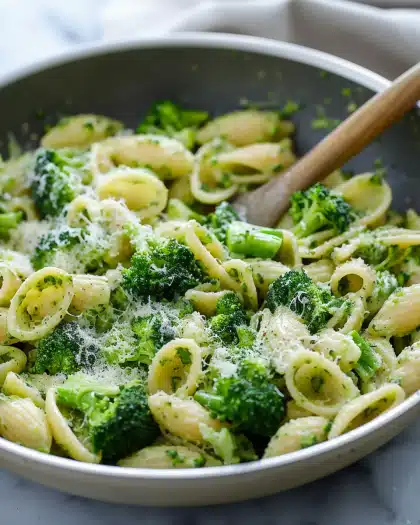 Light And Healthy Broccoli Pasta
