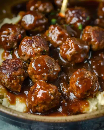 Slow Cooker Salisbury Steak Meatballs: Family‑Friendly Comfort