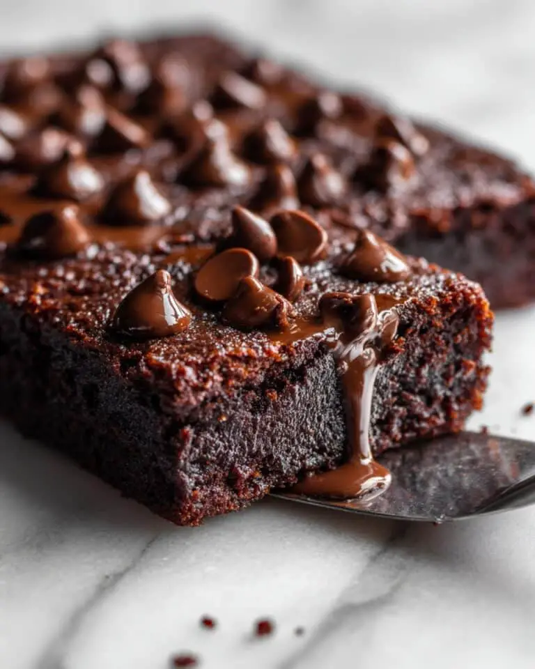 Easy Keto Chocolate Mug Cake (Dessert For One) Recipe