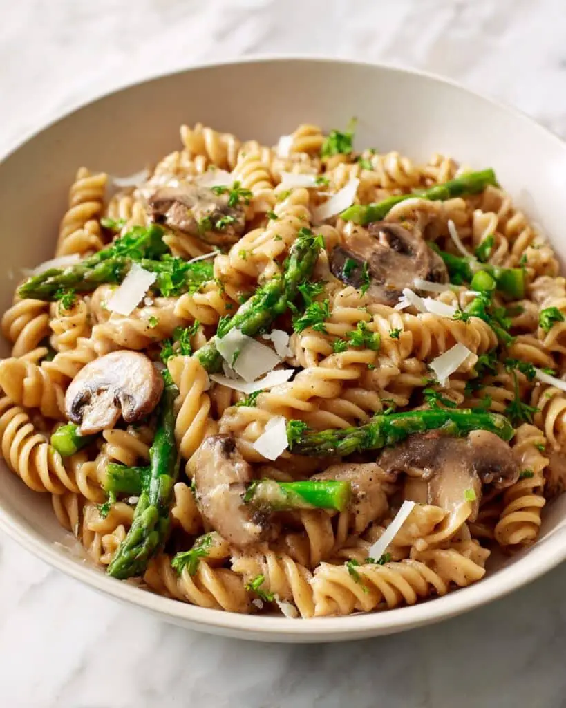 Creamy One Pot Pasta with Mushrooms and Asparagus Recipe